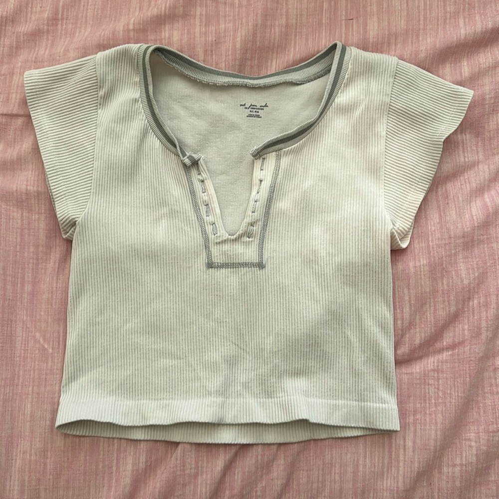 urban crop top